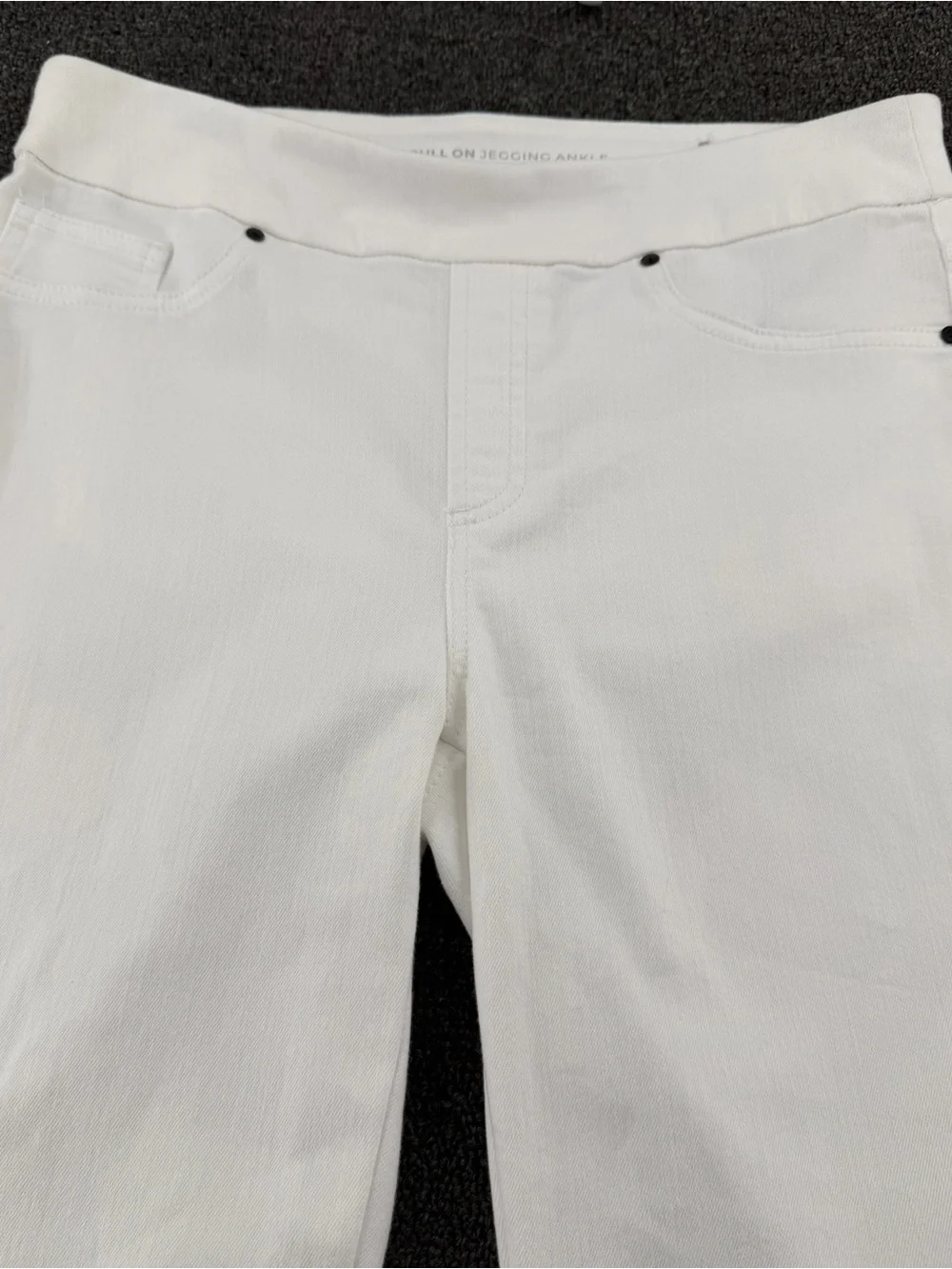 CHICOS So Slimming White Beaded Ankle Jeggings/Embroidered/SIZE:US-6R/CHICOS 0.5